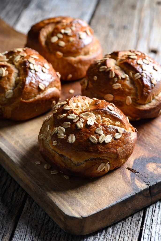 Oat-Topped Honey Rolls